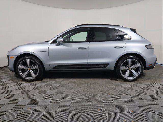 2024 Porsche Macan 