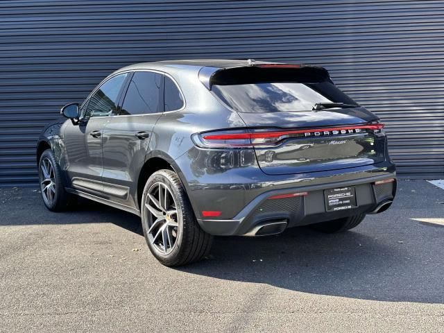 2024 Porsche Macan Base