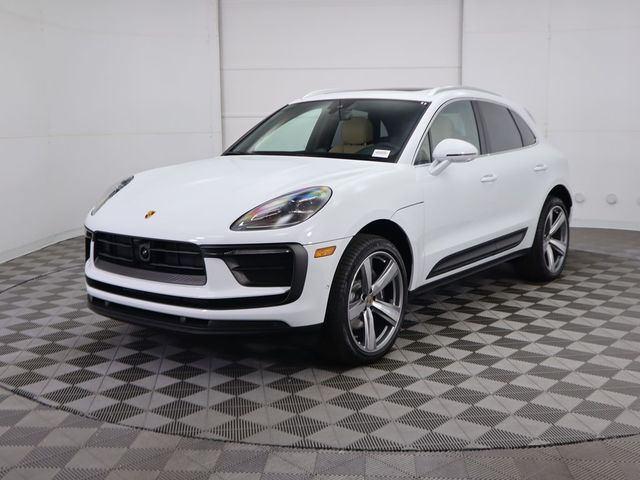 2024 Porsche Macan Base