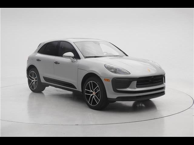 2024 Porsche Macan Base