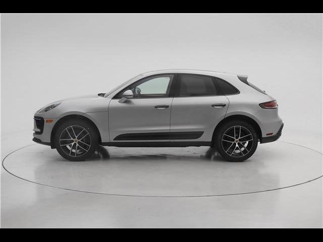 2024 Porsche Macan Base