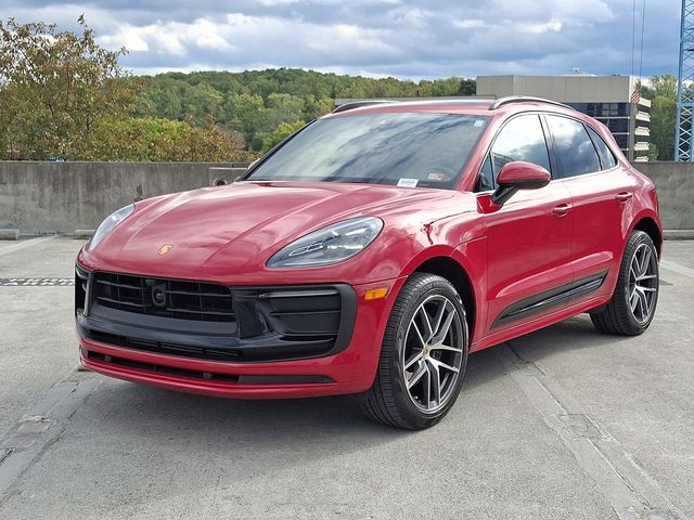 2024 Porsche Macan Base