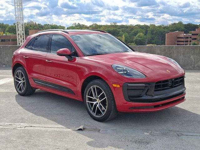 2024 Porsche Macan Base