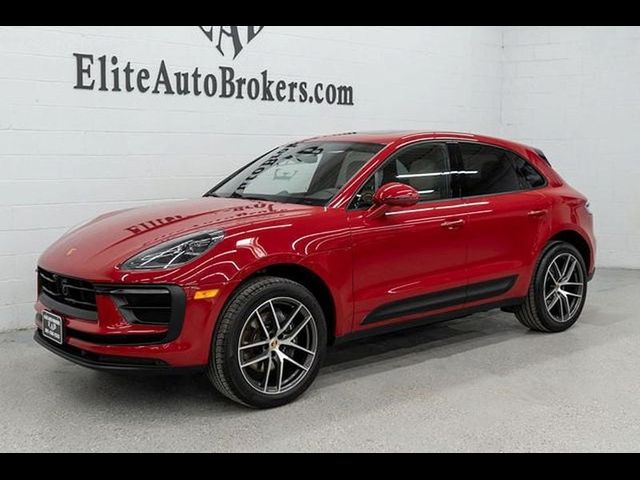 2024 Porsche Macan Base