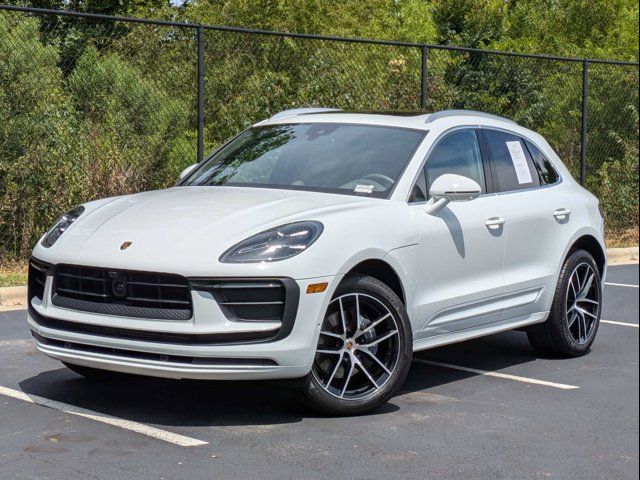 2024 Porsche Macan Base