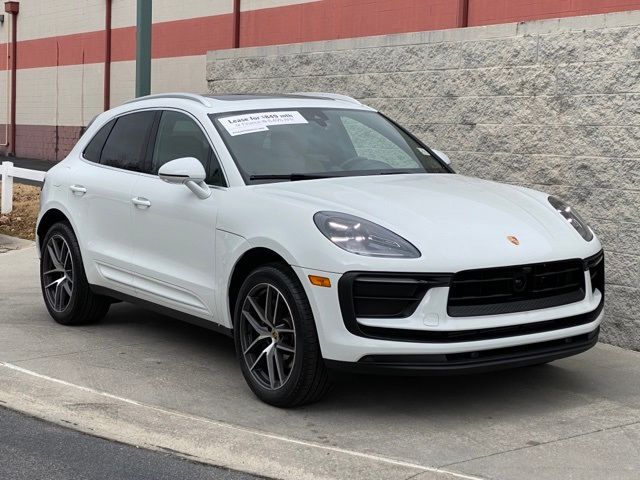 2024 Porsche Macan Base