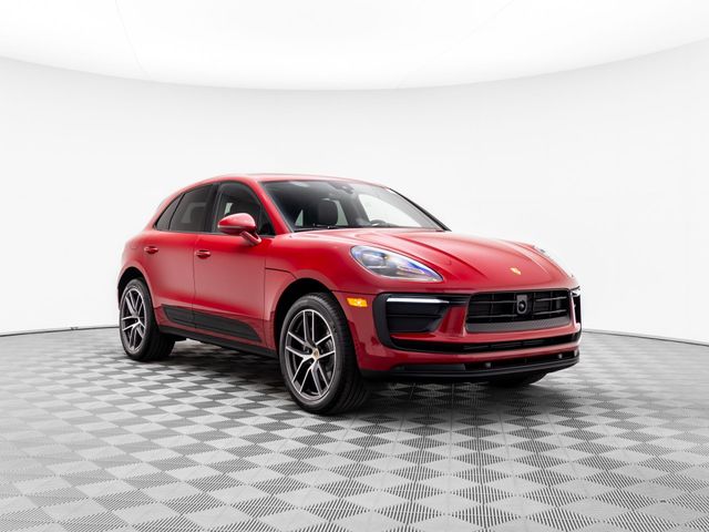 2024 Porsche Macan Base