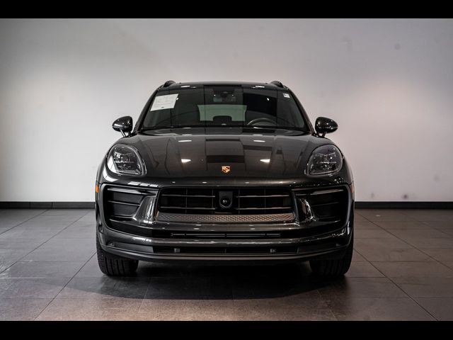 2024 Porsche Macan 