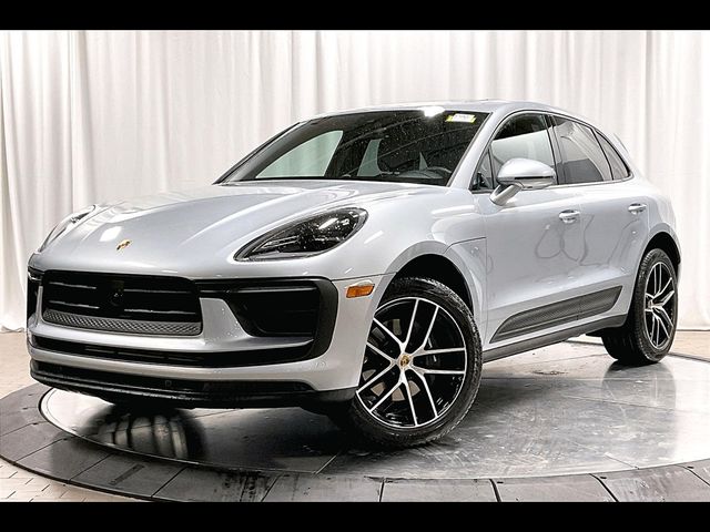 2024 Porsche Macan Base