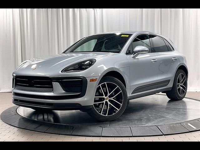 2024 Porsche Macan Base