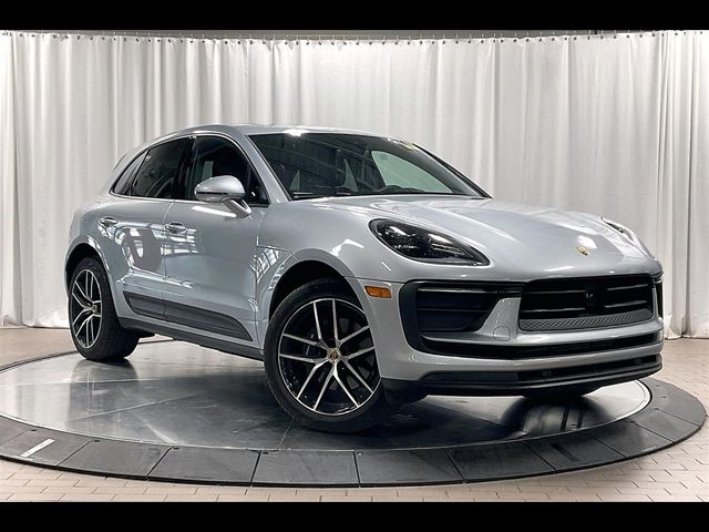 2024 Porsche Macan Base