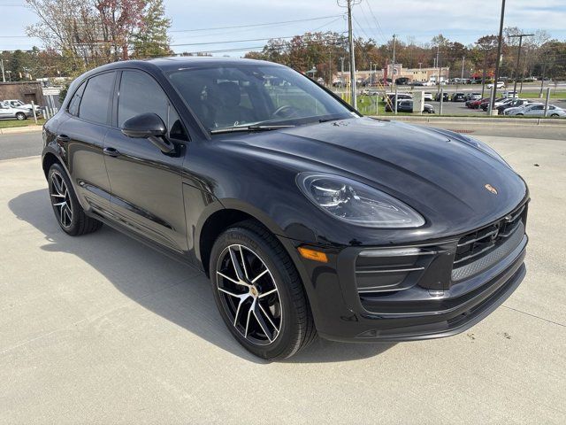 2024 Porsche Macan Base