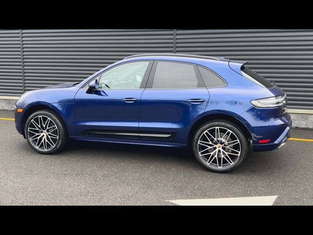 2024 Porsche Macan Base