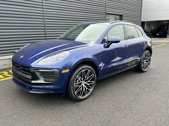 2024 Porsche Macan Base