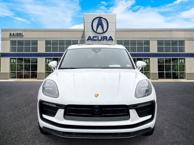 2024 Porsche Macan Base