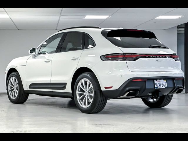 2024 Porsche Macan Base