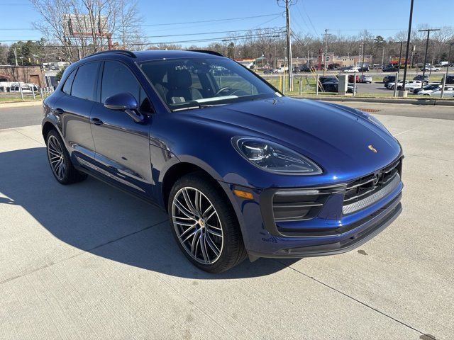 2024 Porsche Macan Base