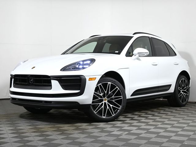 2024 Porsche Macan Base