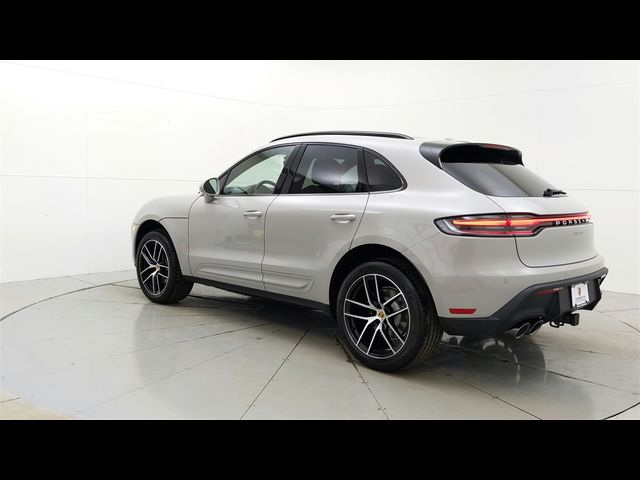 2024 Porsche Macan 