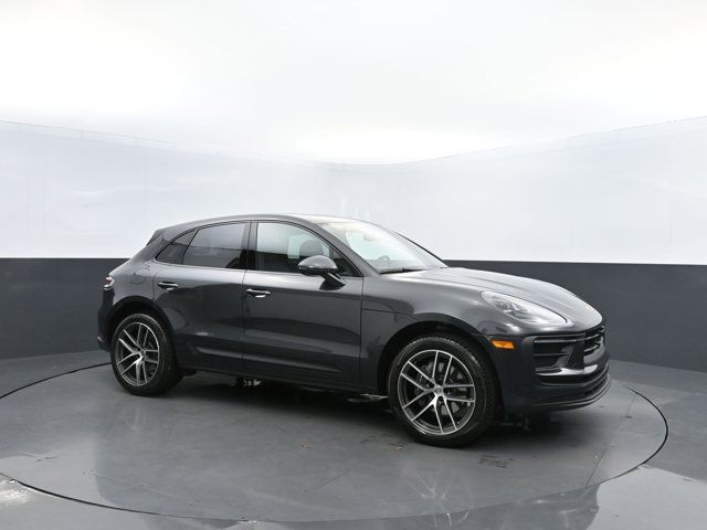 2024 Porsche Macan 