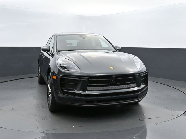 2024 Porsche Macan 