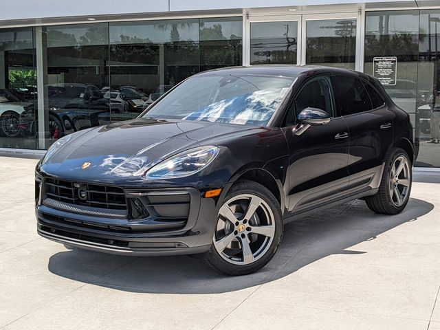 2024 Porsche Macan T