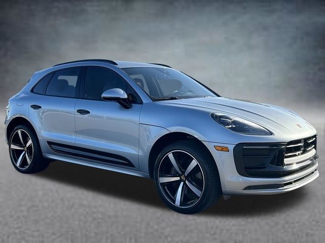2024 Porsche Macan Base