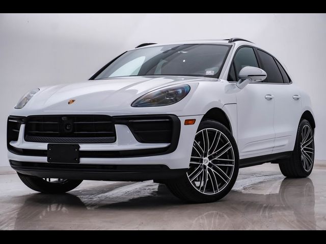 2024 Porsche Macan Base