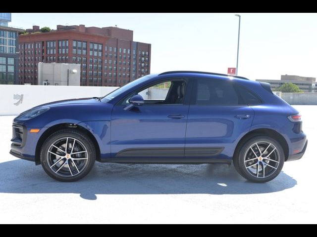 2024 Porsche Macan Base