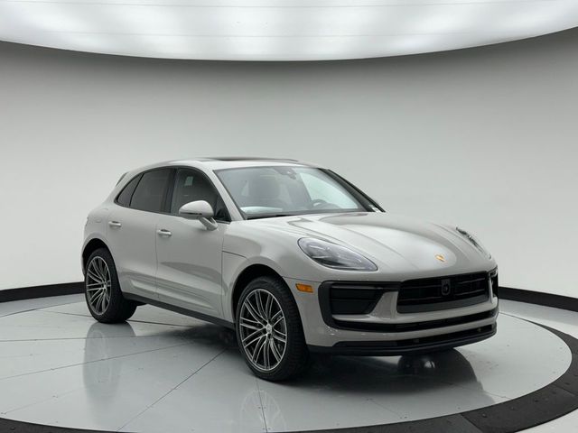 2024 Porsche Macan Base