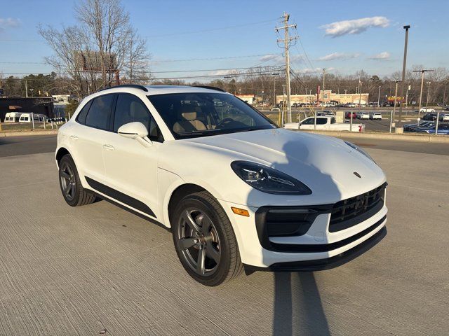 2024 Porsche Macan Base