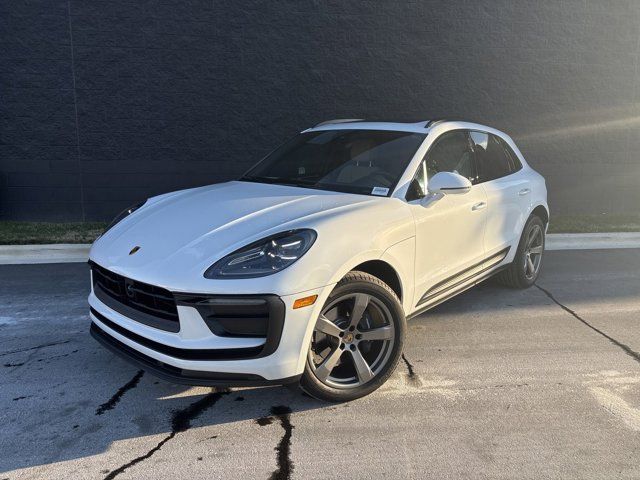 2024 Porsche Macan Base