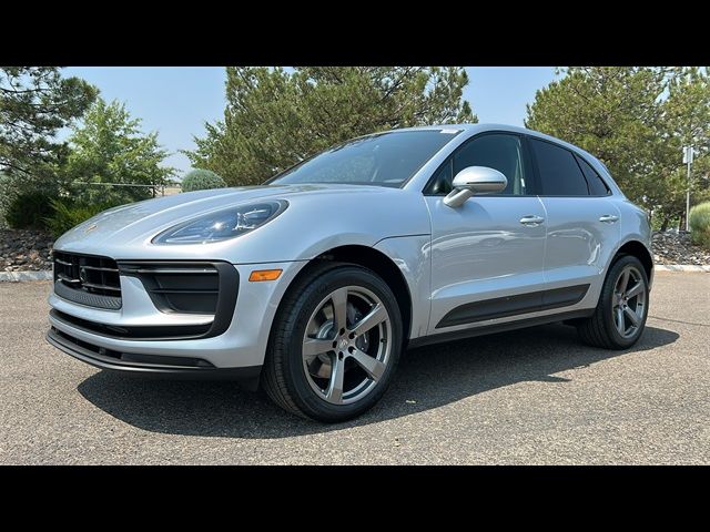 2024 Porsche Macan Base