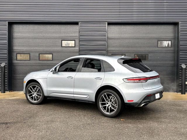 2024 Porsche Macan Base