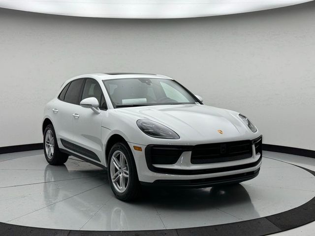 2024 Porsche Macan Base