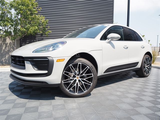 2024 Porsche Macan Base