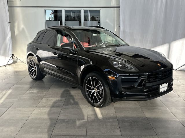 2024 Porsche Macan Base