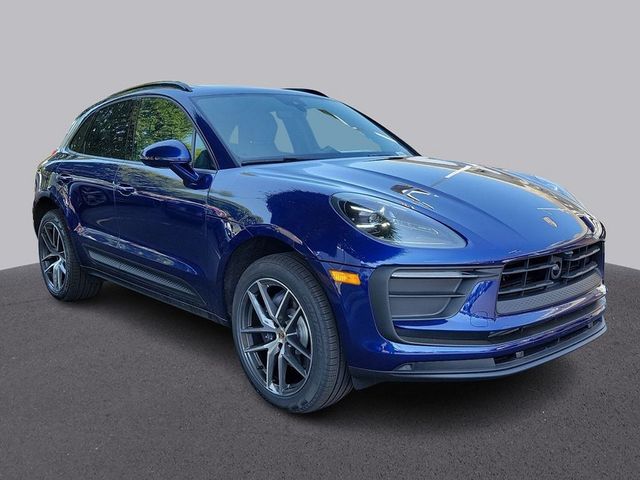 2024 Porsche Macan Base