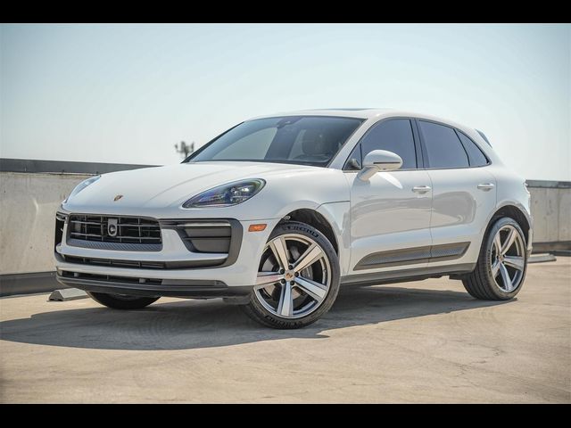 2024 Porsche Macan 