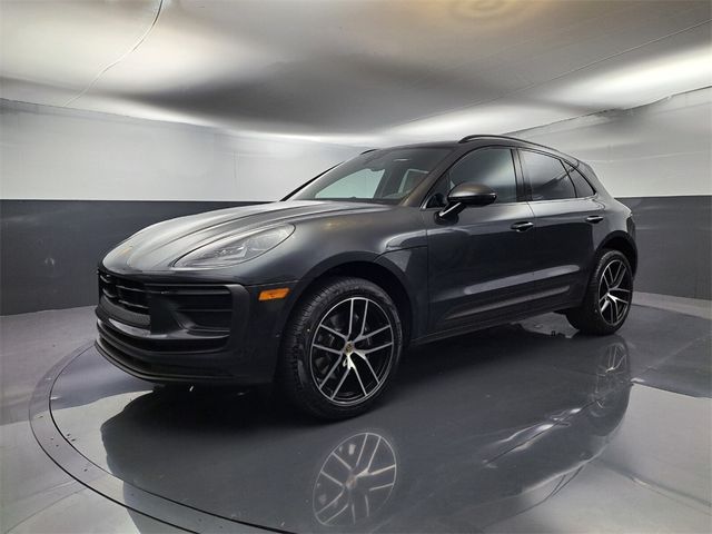 2024 Porsche Macan Base