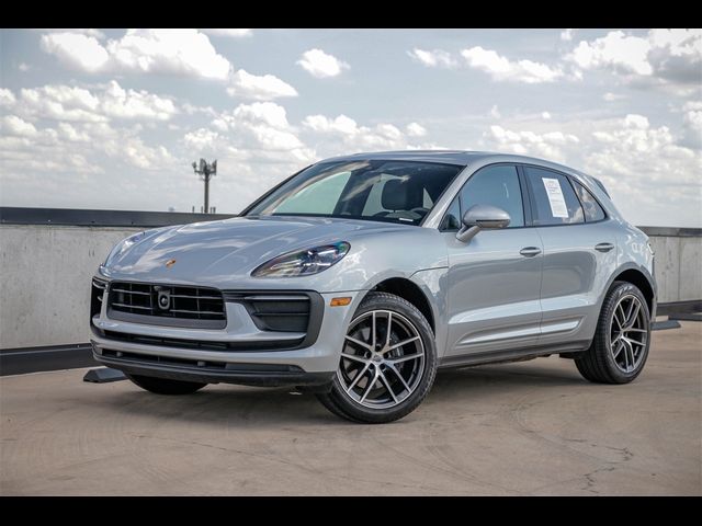 2024 Porsche Macan Base