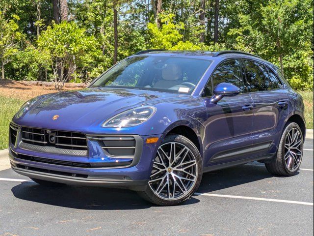 2024 Porsche Macan Base