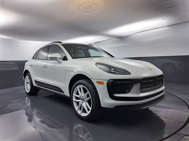 2024 Porsche Macan Base