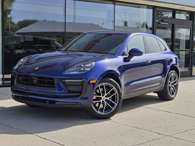 2024 Porsche Macan Base