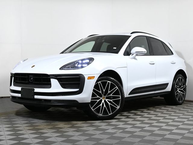 2024 Porsche Macan Base