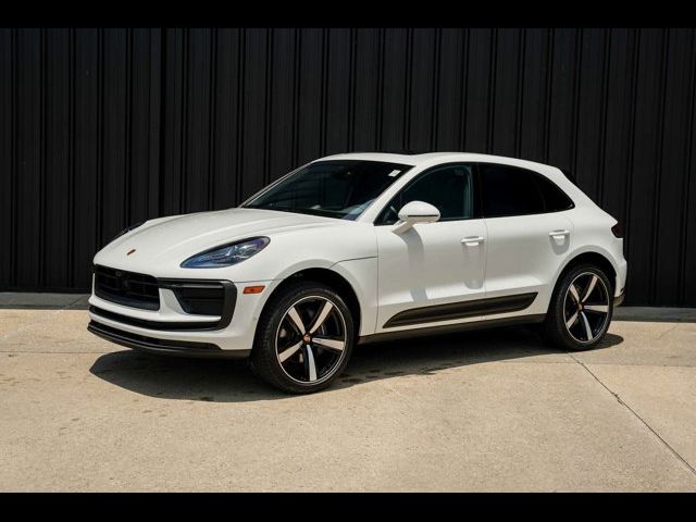 2024 Porsche Macan Base