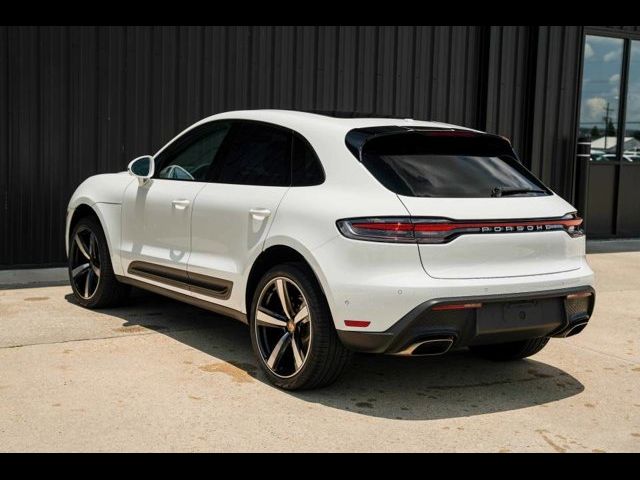 2024 Porsche Macan Base