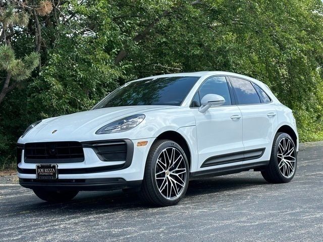 2024 Porsche Macan Base