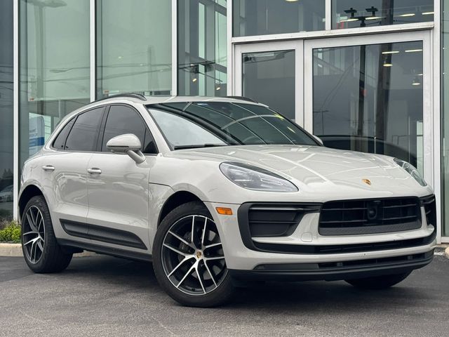 2024 Porsche Macan Base