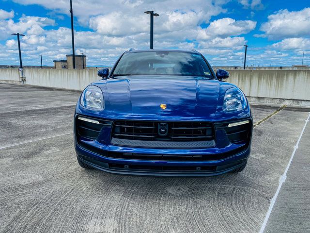 2024 Porsche Macan Base